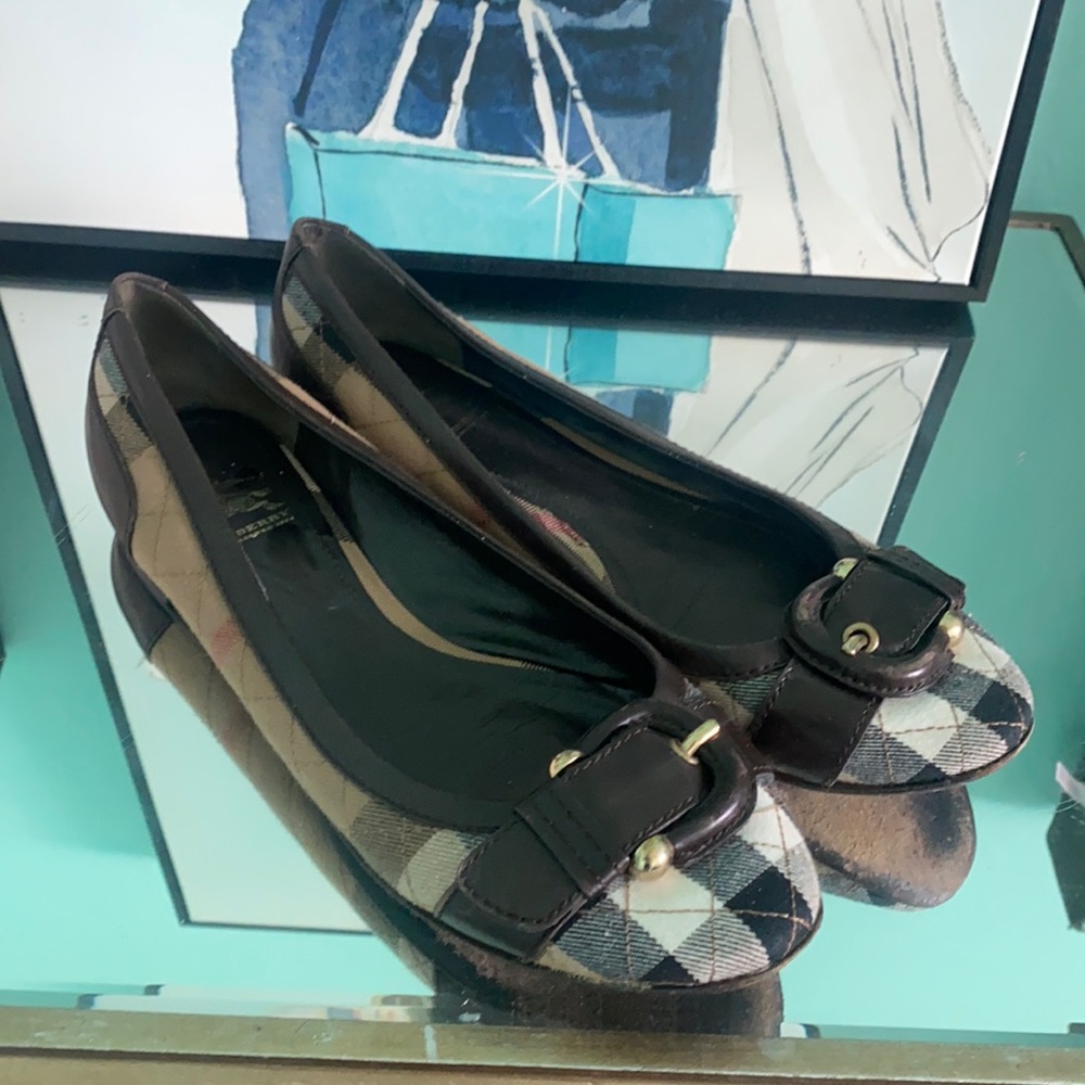 Burberry Flats